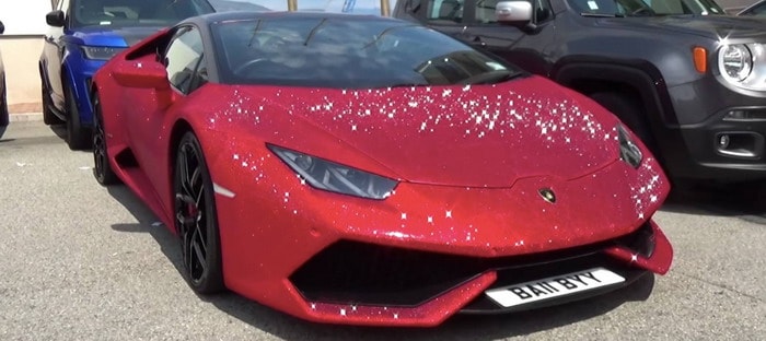 ?لامبورجيني هوراكان تغطي بعدد 1.3 مليون من كريستالات سواروفسكي