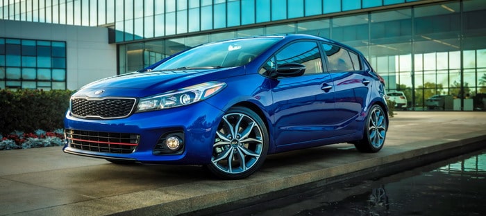 كيا تطلق العنان لفورتي سيدان وفورتي 5 الهاتشباك في معرض ديترويت 2016