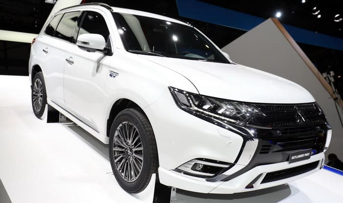 ميتسوبيشي أوتلاندر PHEV موديل 2019 تظهر بنفس الشكل في جنيف مع محرك جديد