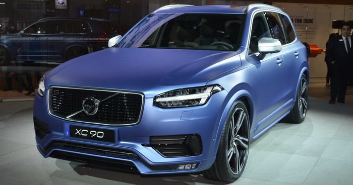 فولفو XC90 RDesign 2016 بطلاء أزرق سحري تطل في ديترويت 2015