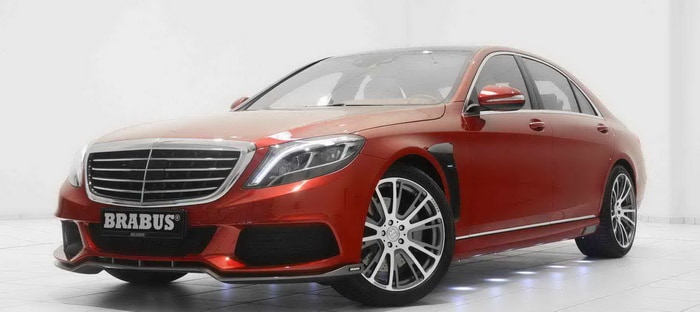 برابوس تحتفل بأعياد رأس السنة مع نسخة SClass حمراء غير عادية