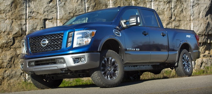 نيسان تيتان وتيتان XD ينتقلان أخيراً من محركات الديزل للبنزين