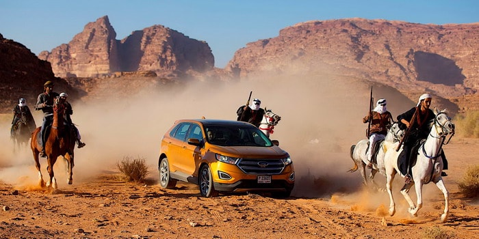 فورد تكرّر المسيرة التاريخية نحو العقبة