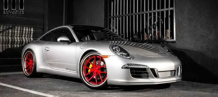 بورشه 911 كارييرا تزداد تطوراً وتألقاً بلمسات Exclusive Motoring