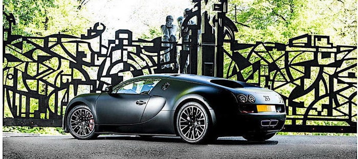 بوجاتي فيرون سوبر سبورت صاحبة الرقم القياسي للسرعة للبيع في مهرجان جودوود