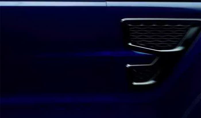 رانج روفر سبورت SVR 2015 تشوق الجمهور وتستعد للظهور في بيبل بيتش