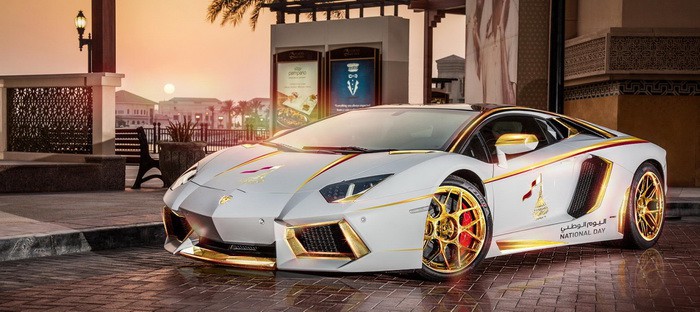 فيديو : لامبورجيني أفنتادور تتزين بالذهب من أجل رجل أعمال قطري