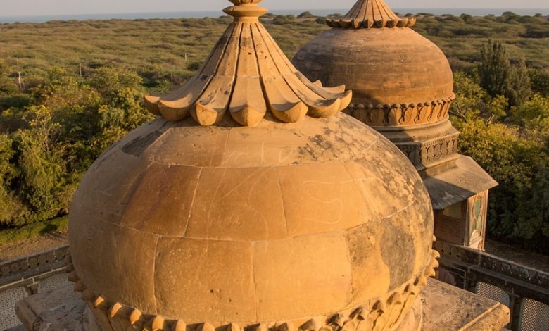 دور أبو مسلم الخراساني في إسقاط الأمويين