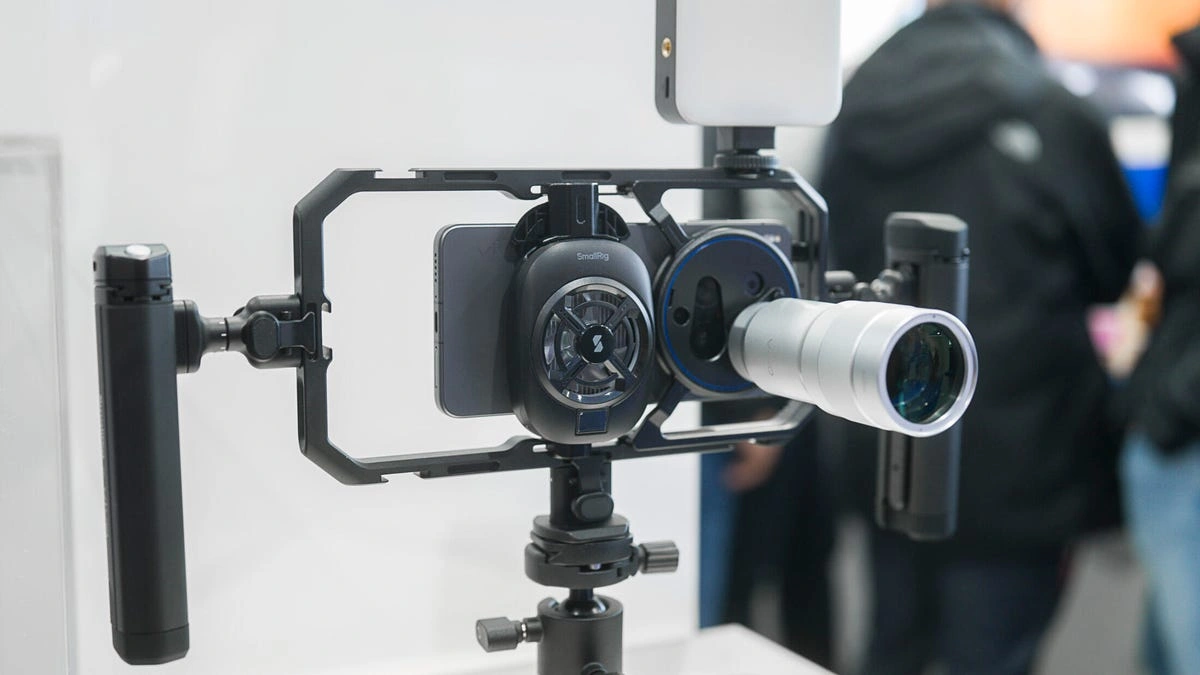 الكشف عن هاتف Vivo X300 Ultra في مؤتمر MWC 2026: قوة سينمائية لمحترفي الفيديو