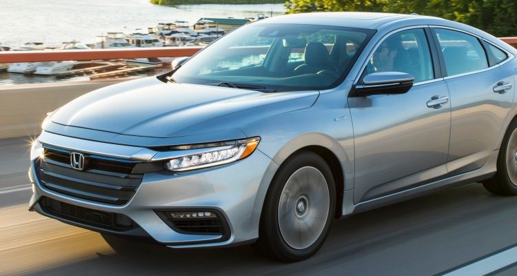 سيارتان فقط حصلتا على أعلى تصنيفات السلامة بدون معدات اختيارية