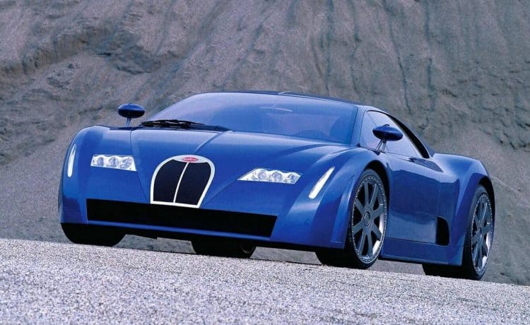 قصة أول بوجاتي شيرون.. استخدمت شاصيه ومحرك لامبورجيني!