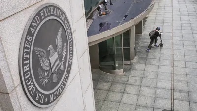 هيئة SEC ولجنة CFTC تسارعان لفرض قواعد تنظيمية للعملات المشفرة بعد تعثر قانون Clarity Act