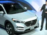 هيونداي توسان 2016 الجميلة تغازل الجمهور في معرض نيويورك 2015
