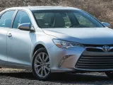 مراجعة سيارة تويوتا كامري 2015 .. اعتلاء القمة من جديد