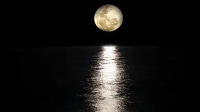 القمر