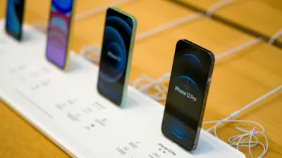لقد سمح iOS Flaw للمتسللين بالاستيلاء على أجهزة iPhone القريبة في ثوانٍ