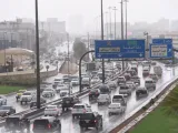 الدفاع المدني يحذر من هطول أمطار رعدية وثلوج بالسعودية