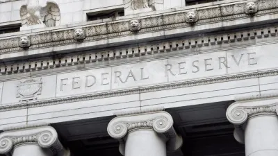 Trump Signs Executive Order to Expand Fintech Banking Access and End Crypto Debanking
