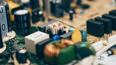 دائرة المكثف النقية Pure Capacitor Circuit
