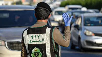 المرور : خطوات ضرورية قبل الانحراف بالسيارة يمين أو يسار او للخلف