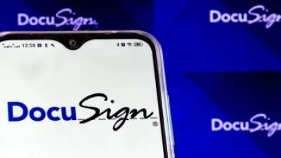 تعملها إزاى؟.. كيفية استخدام DocuSign لإرسال توقيعك الرقمى