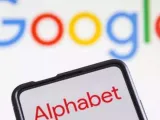 Alphabet Q4 2025 Earnings: $111B Revenue Forecast, AI and Cloud Growth in Spotlight as GOOGL Faces High Stakes