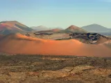 مناخ عصر البيرمي وأهم الأماكن التي تحتوي على صخوره