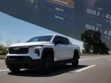 شفروليه سيلفرادو EV تقطع أكثر من 1700 كم بشحنة واحدة محطمةً الرقم القياسي لشركة Lucid