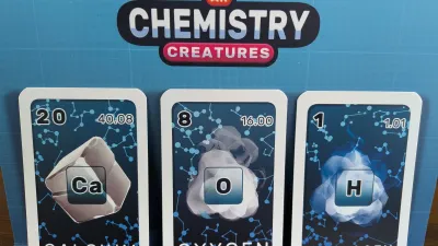 مراجعة لعبة Chemistry Creatures: كيف يحول الواقع المعزز الكيمياء إلى مغامرة