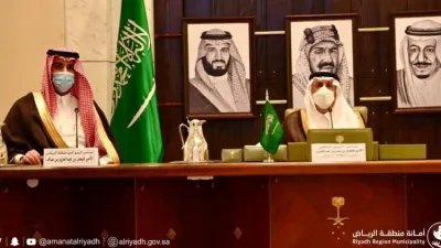 افتتاح جسر طريقي عرفات والعزيزية بالرياض