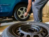 كيفية تغيير عجل السيارة