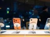 شراء هاتف iPhone 17: التكلفة المخفية بين شركة Apple وشركات الاتصالات