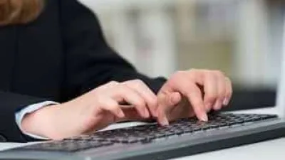 الكتابة بسرعة على الكمبيوتر