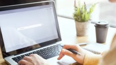 تعملها إزاى.. كيفية تثبيت BlueStacks على جهاز الكمبيوتر أو Mac