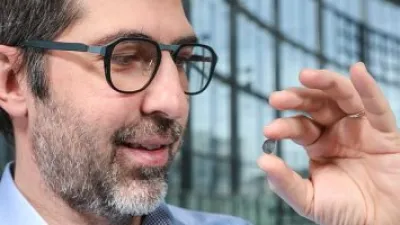 تطوير غرسات شبكية يمكن أن تعطى رؤية صناعية للمكفوفين