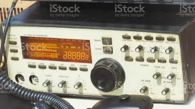 مواصفات جهاز إرسال واستقبال لاسلكي VHF UHF Ham