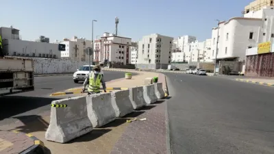 تعديلات هندسية في ممشي الحمراء بمكة