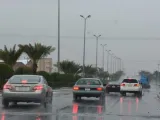وزارة النقل تطالب بتهدئة السرعات بسبب الأمطار في بعض الطرق