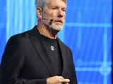 Elon Musk Says AI Will Make Money Obsolete. Michael Saylor Strongly Disagrees.