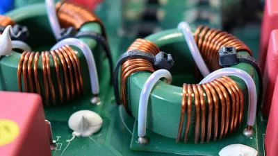 القوة الدافعة الكهربائية المستحثة ذاتيا Self Induced EMF