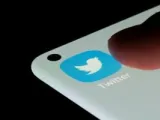هل تكون نهاية تويتر بعد منع المستخدمين من مشاهدة أكثر من 600 تغريدة في اليوم؟