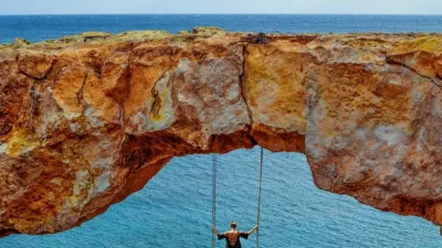 بماذا تفيد دراسة مجموعات الصخور عبر العصور؟