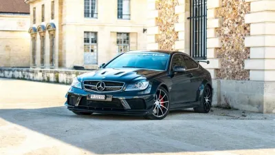 ما لا تعرفه عن سيارة مرسيدس AMG C63