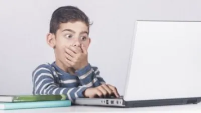 مجلس الشيوخ الأمريكى يعيد تقديم قانون منقح لسلامة الأطفال على الإنترنت
