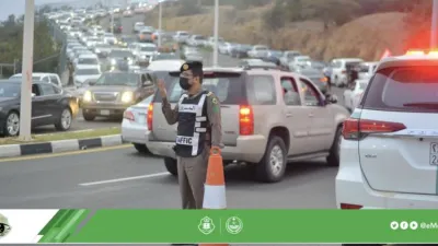 جهود رجال المرور السعودي لتنظيم حركة المصطافين والزوار في الطائف والباحة