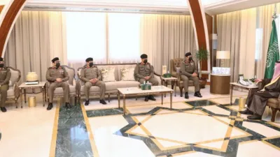 أمير المنطقة الشرقية يشيد بجهود المرور في الحد من الحوادث