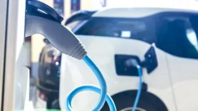 تسلا تخطط لبناء محطة شحن سيارات كهربائية Supercharger بمواصفات خاصة فى هوليود