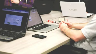 العوامل التي تؤثر على تنفيذ نظام إدارة علاقات العملاء (CRM) للمنظمة