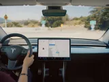 تيسلا توقف اسم Autopilot لدفع Full Self-Driving وسط أزمة الترخيص في كاليفورنيا