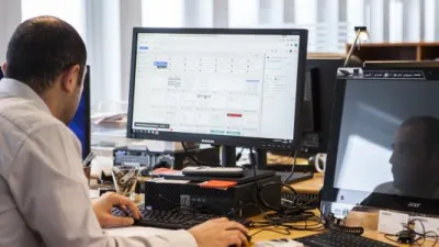 مبدأ عمل جهاز الحاسوب